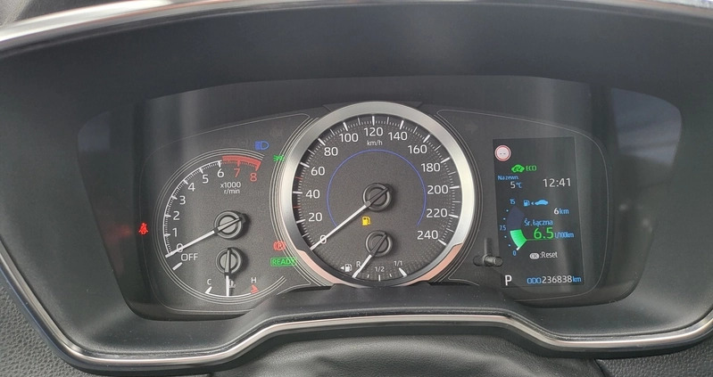 Toyota Corolla cena 72900 przebieg: 236105, rok produkcji 2019 z Uniejów małe 301
